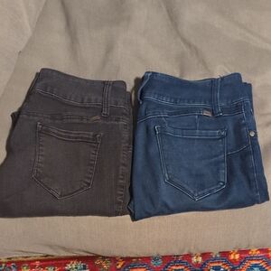 1822 Denim Women's Black and Dark Blue Skinny Jeans